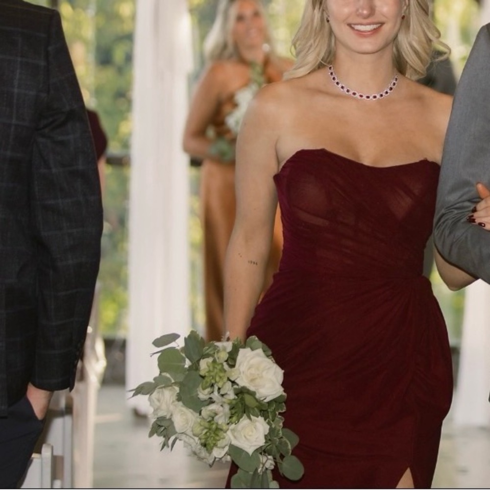 LA Femme dress - Picture 2 of 3